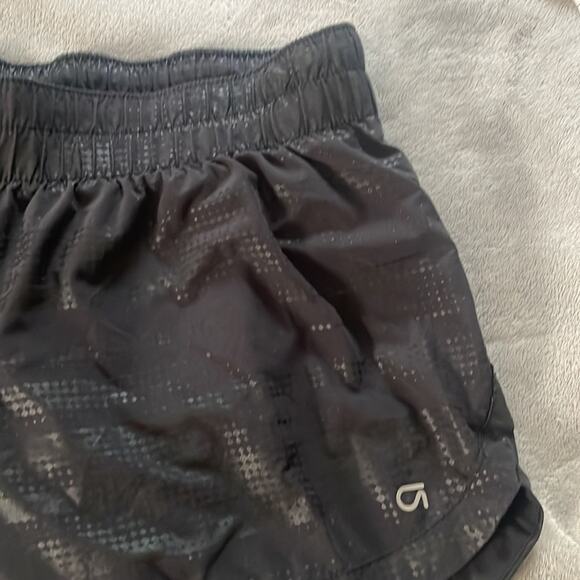Gap fit black running shorts - Picture 2 of 7